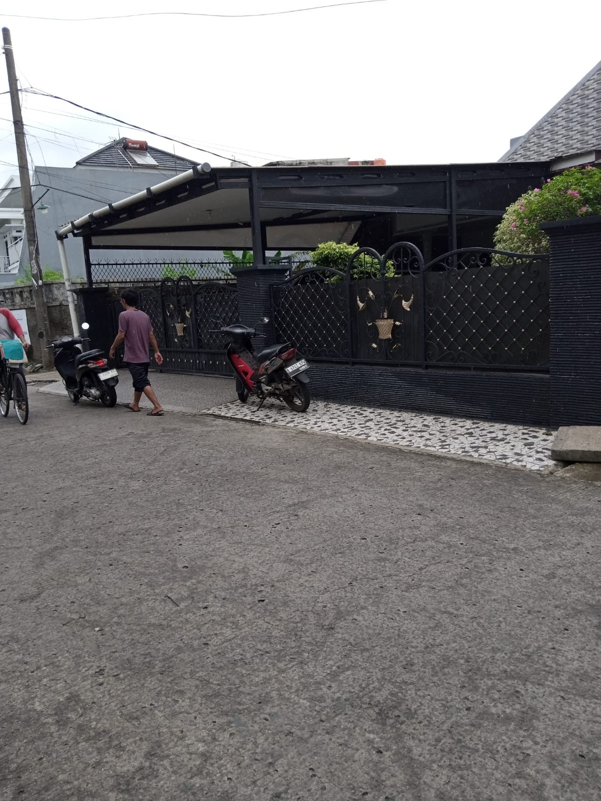 Rumah dijual dekat pintu tol Jatiwaringin dan stasiun LRT Jatibening